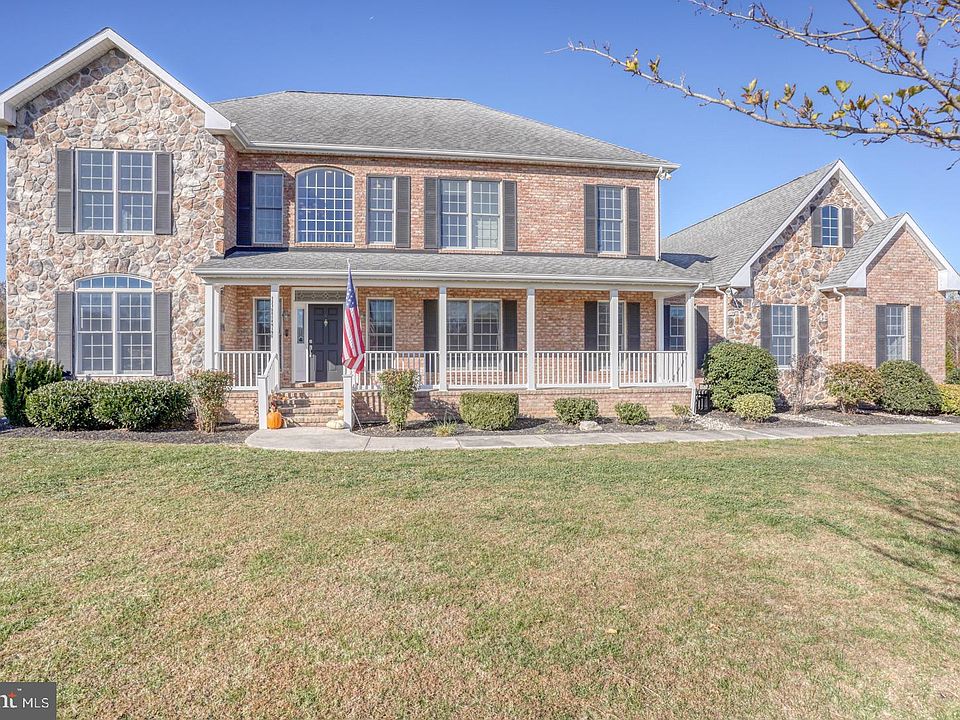 1st image of 133 Browning Ln