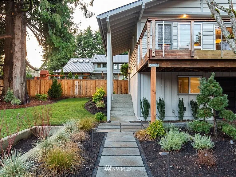 13348 NE 80th St — Photo 3