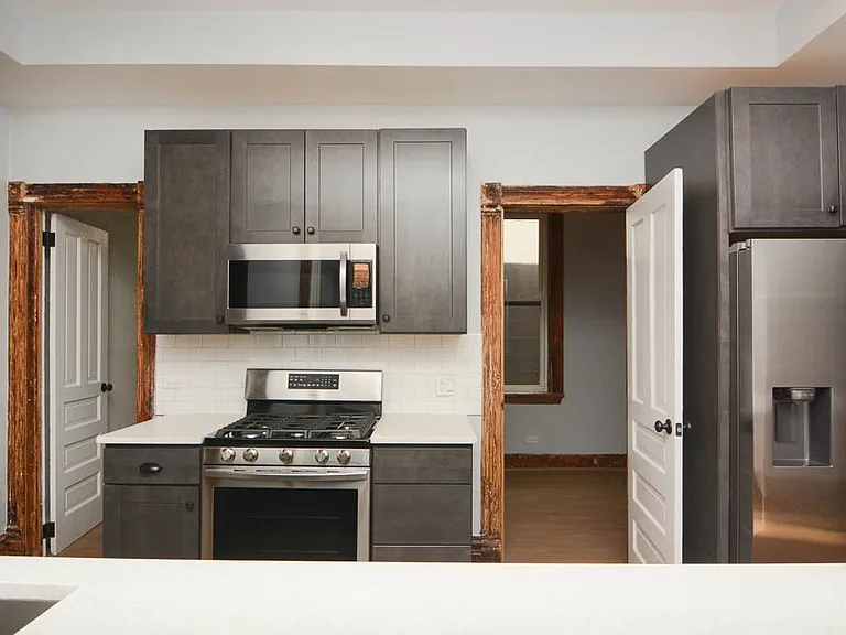 949 N Winchester Ave #2 — Photo 3
