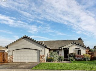 20222 Homestead Dr, Oregon City, OR