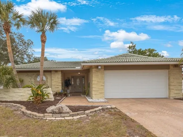 13861 Joyce Dr, Largo, FL 33774