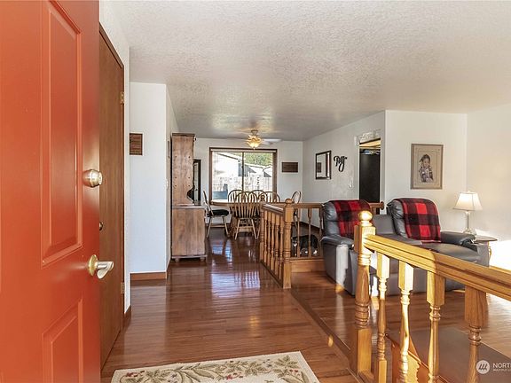 5th image of 9215 217th Street Ct E