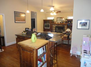 211 Stewart St, Greenville, SC 29605
