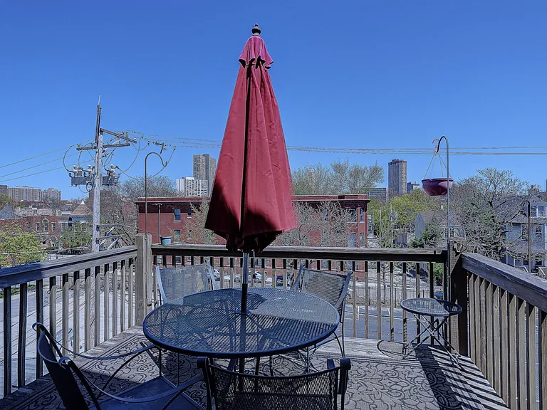 3748 N Clifton Ave — Photo 24