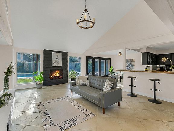 3rd image of 11851 Briar Forest Drive