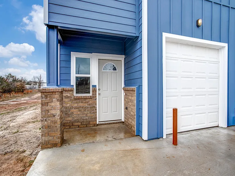 117 Dealva Ct — Photo 2