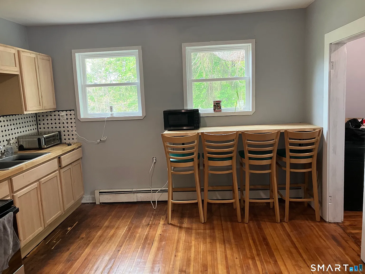 4 bed, 1.0 bath, 1500 sqft, $2,500 — Photo 3
