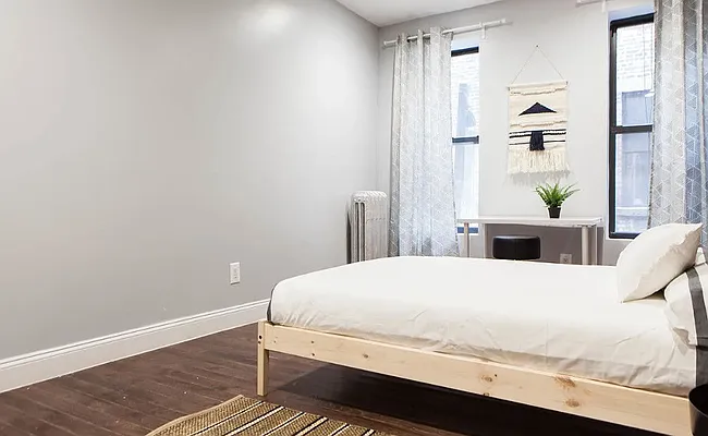 Rented by Arden Realty Corp. | media 3