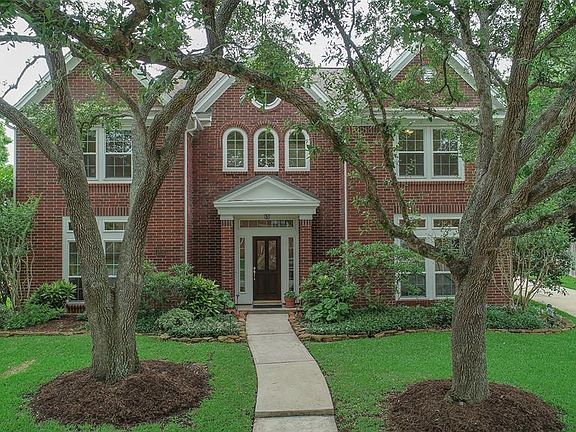 4806 Kirkwall Drive.