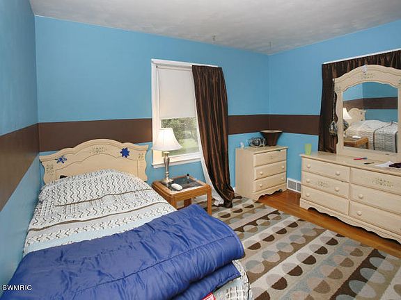 5th image of 855 Westmoreland Ave