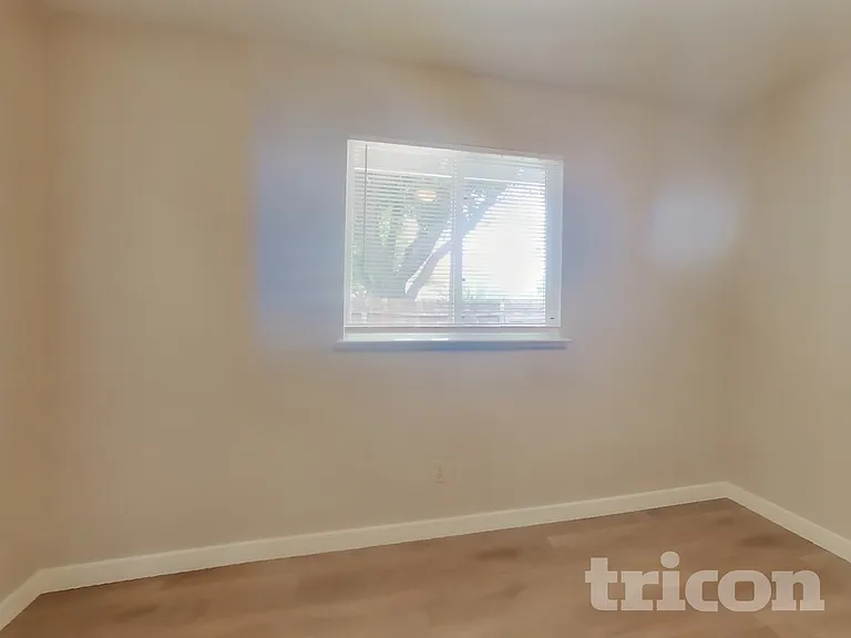 103 Dunedin Dr — Photo 15