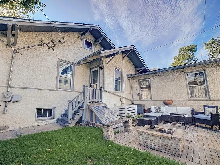 532 Carpenter Ave — Photo 23
