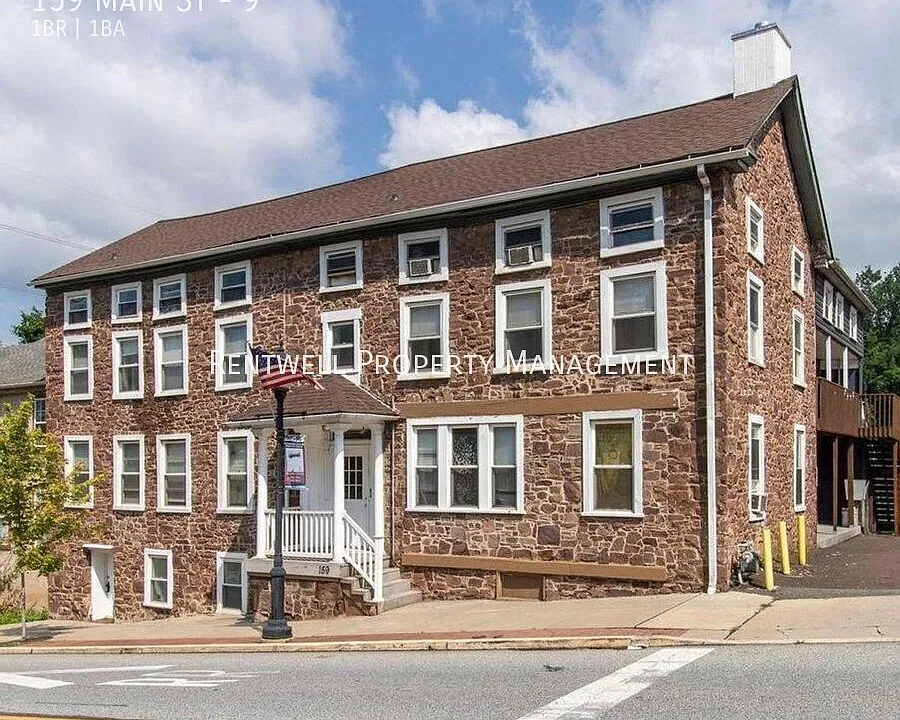 159 Main St #9