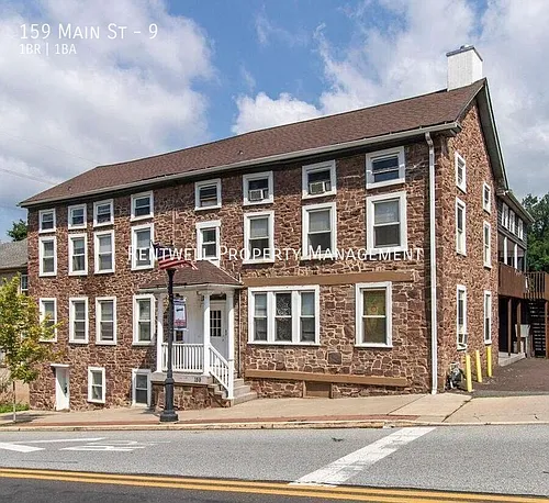 159 Main St #9 Photo 1