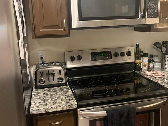 5th image of 5575 SW Multnomah Blvd