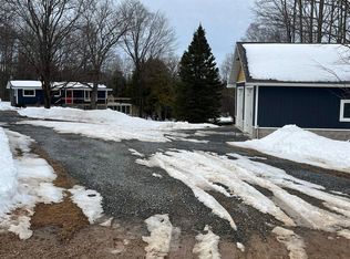 1904 E Kolpack Rd, Skandia, MI 49885