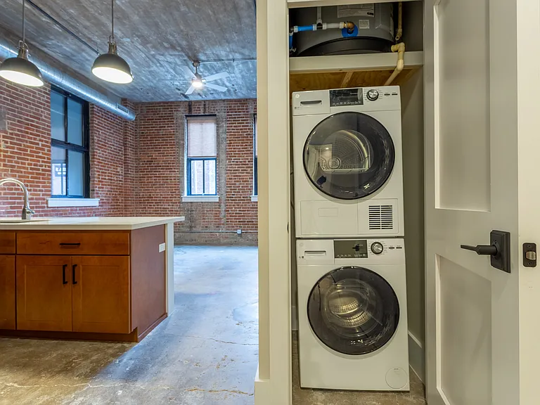895 Washington St #106 — Photo 9
