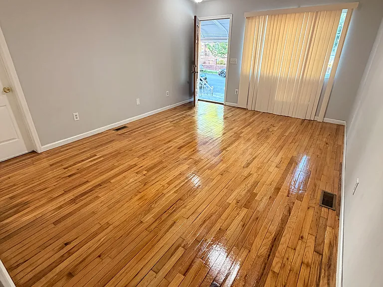 2947 Bruner Ave #1 — Photo 7