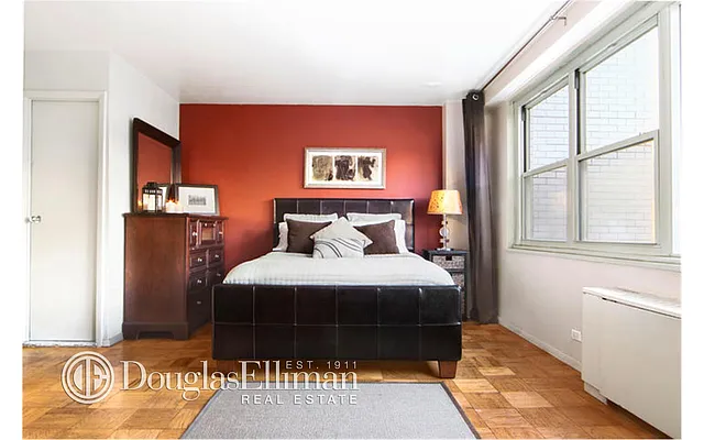 Rented by Douglas Elliman | media 20