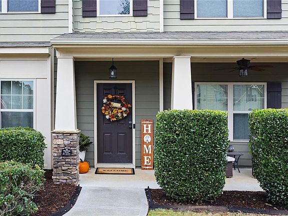 2nd image of 19 Windsor Way