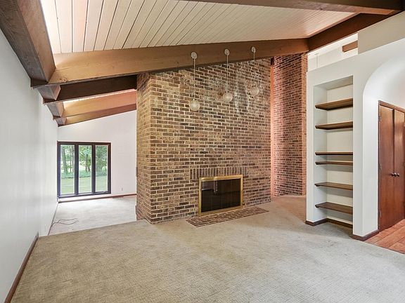 4th image of 5598 London Groveport Rd