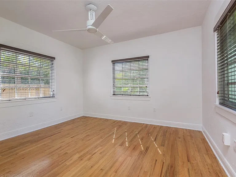 228 SW 23rd Rd #FRONT — Photo 30