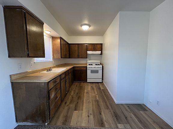 2nd image of 1830 S Garden St APT 9