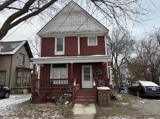 118 State St, Pontiac, MI 48341