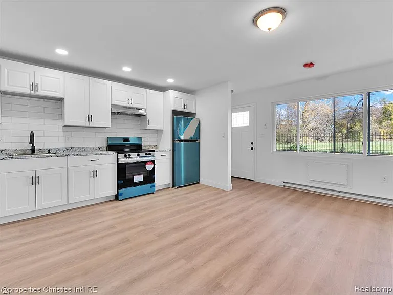 44 Highland St #2 — Photo 15