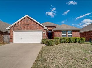 12125 Long Stone Dr, Burleson, TX 76028