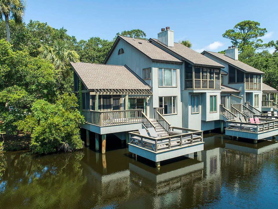 1st image of 4589 Park Lake Dr