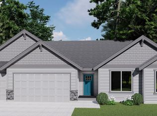 390 S 8th St, Carlton, OR 97111