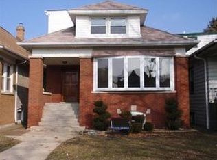 5726 W Grace St, Chicago, IL 60634