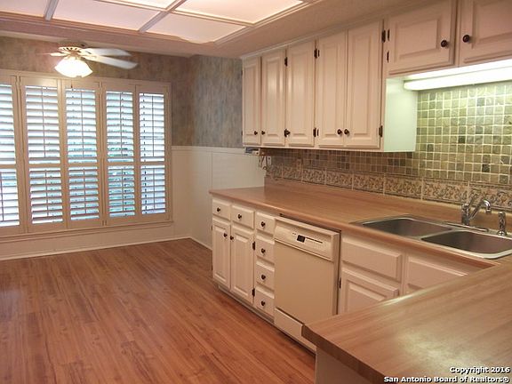 5th image of 1103 Golden Pond St #1103