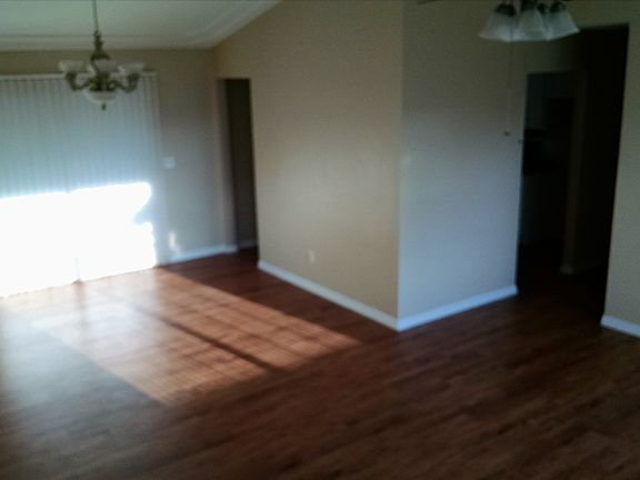 5th image of 960 SW Alexandria Blvd
