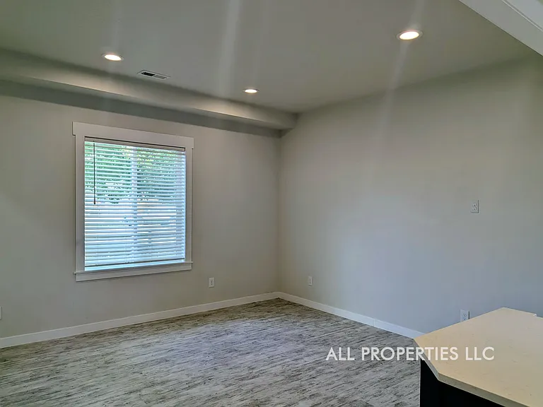 59 Knox Ct — Photo 10