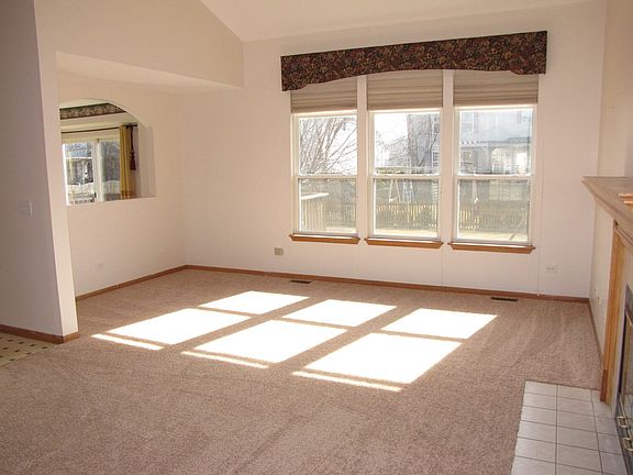 3rd image of 5712 Arbor Falls Ct