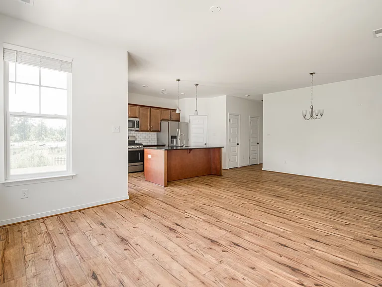 18352 Palisades Ct — Photo 15