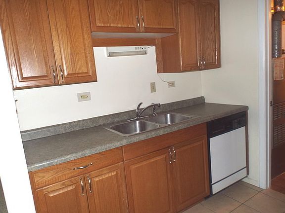 4th image of 5710 Dutch Mill Ct Unit A