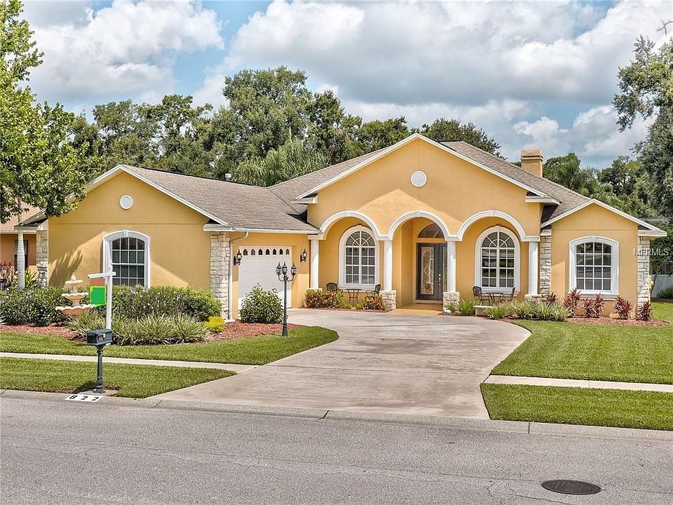 1st image of 822 Citrus Wood Ln