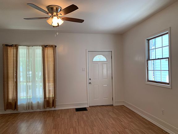 2nd image of 108 N 18th St