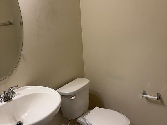3rd image of 9244 Prescott Ave