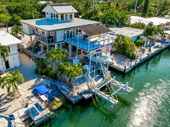 4th image of 350 W Shore Dr