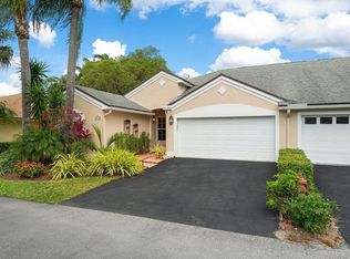 22 S Lakeshore Dr, Hypoluxo, FL 33462