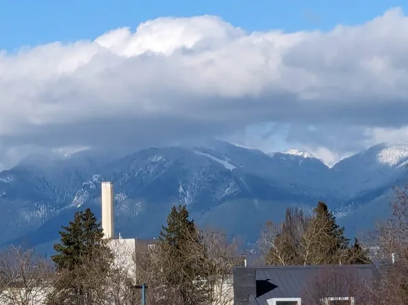 11240 Daniels Rd #208, Richmond, BC V6X 1M6