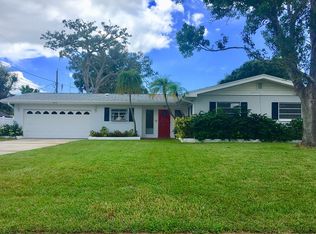 852 Gershwin Dr, Largo, FL 33771