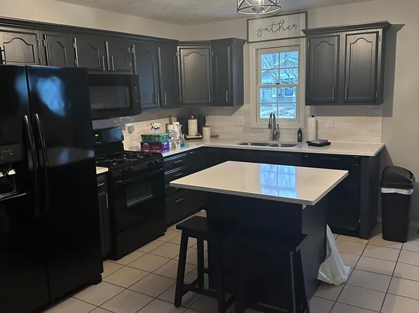 707 S Fell Ave, Normal, IL 61761