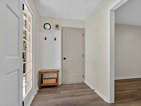 5th image of 1608 Salmon Dr
