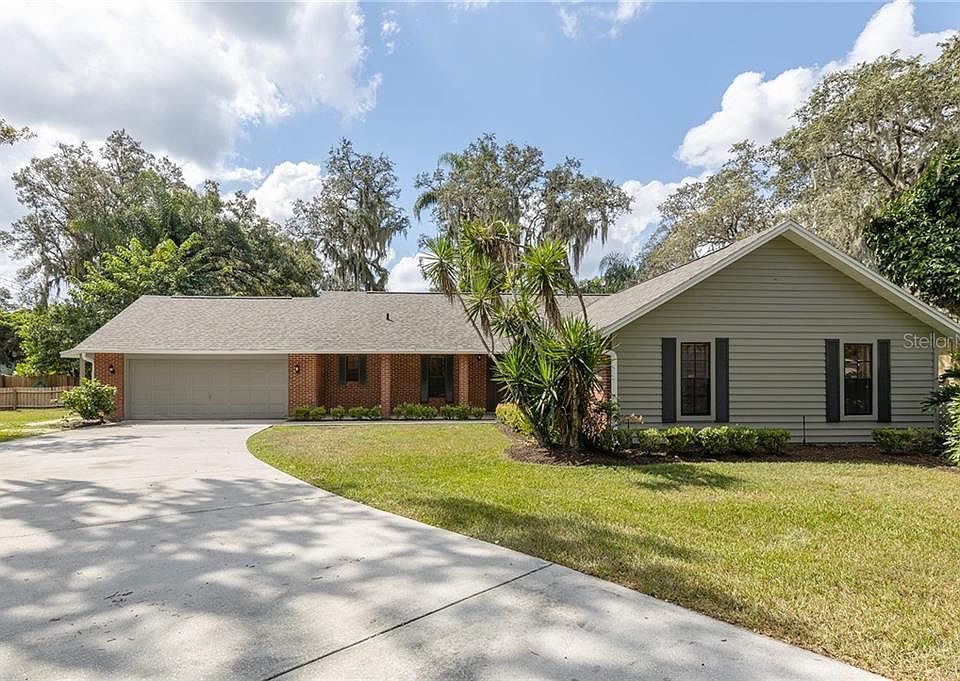 1st image of 2021 Lee Dr