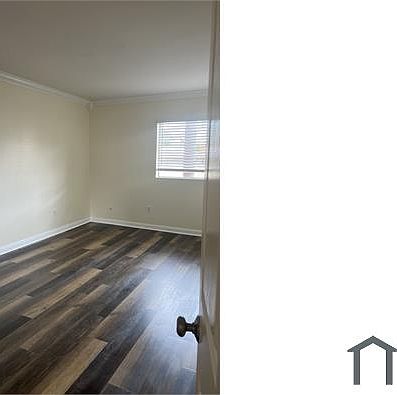 3rd image of 6888 Hyde Park Dr Unit E